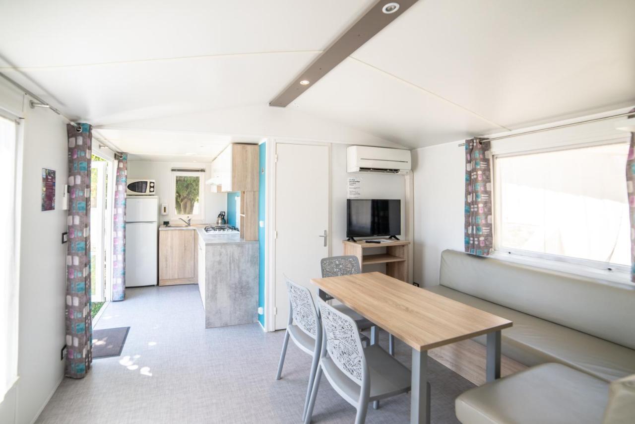 Camping Du Sevron Saint-Etienne-du-Bois  Eksteriør bilde