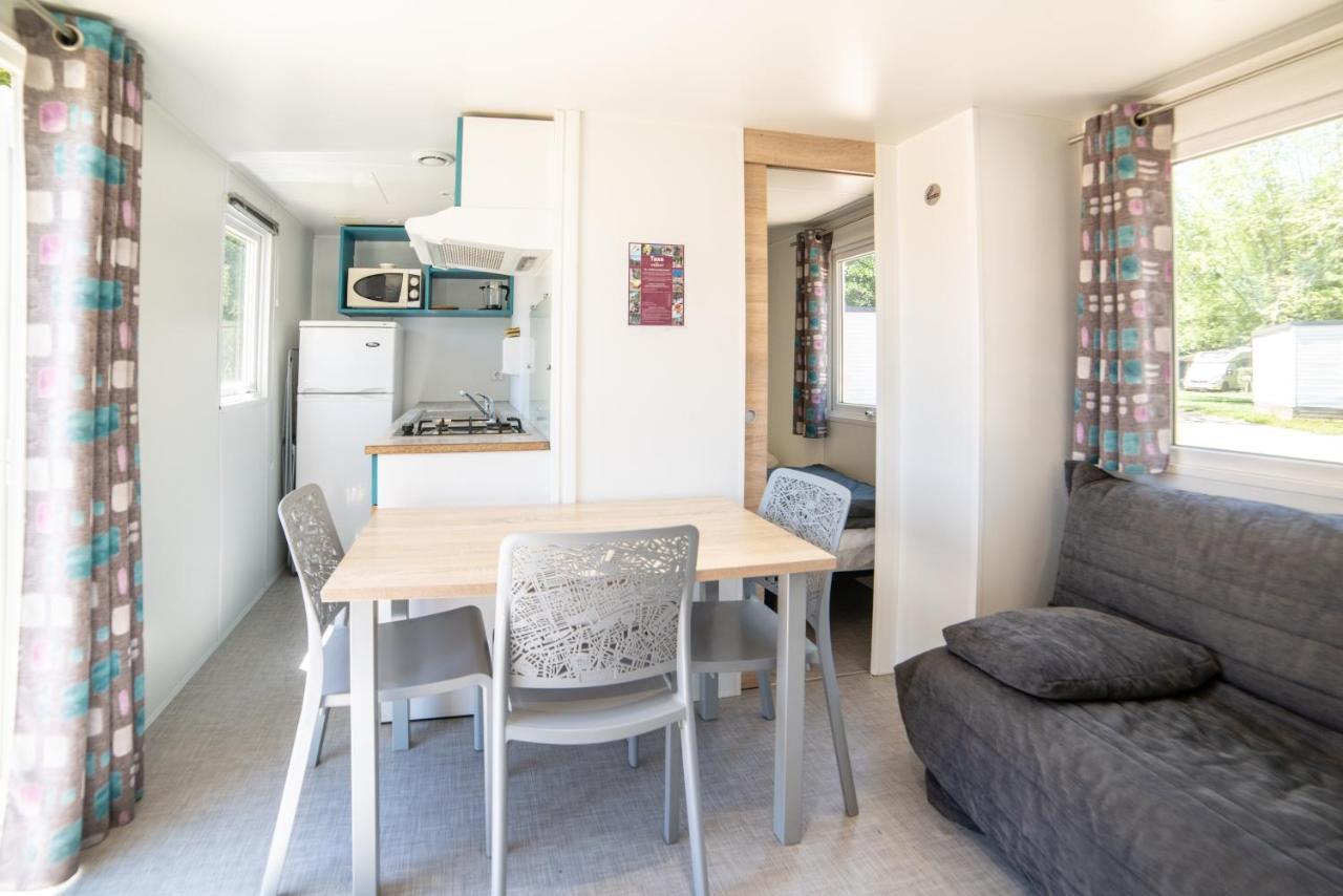 Camping Du Sevron Saint-Etienne-du-Bois  Eksteriør bilde
