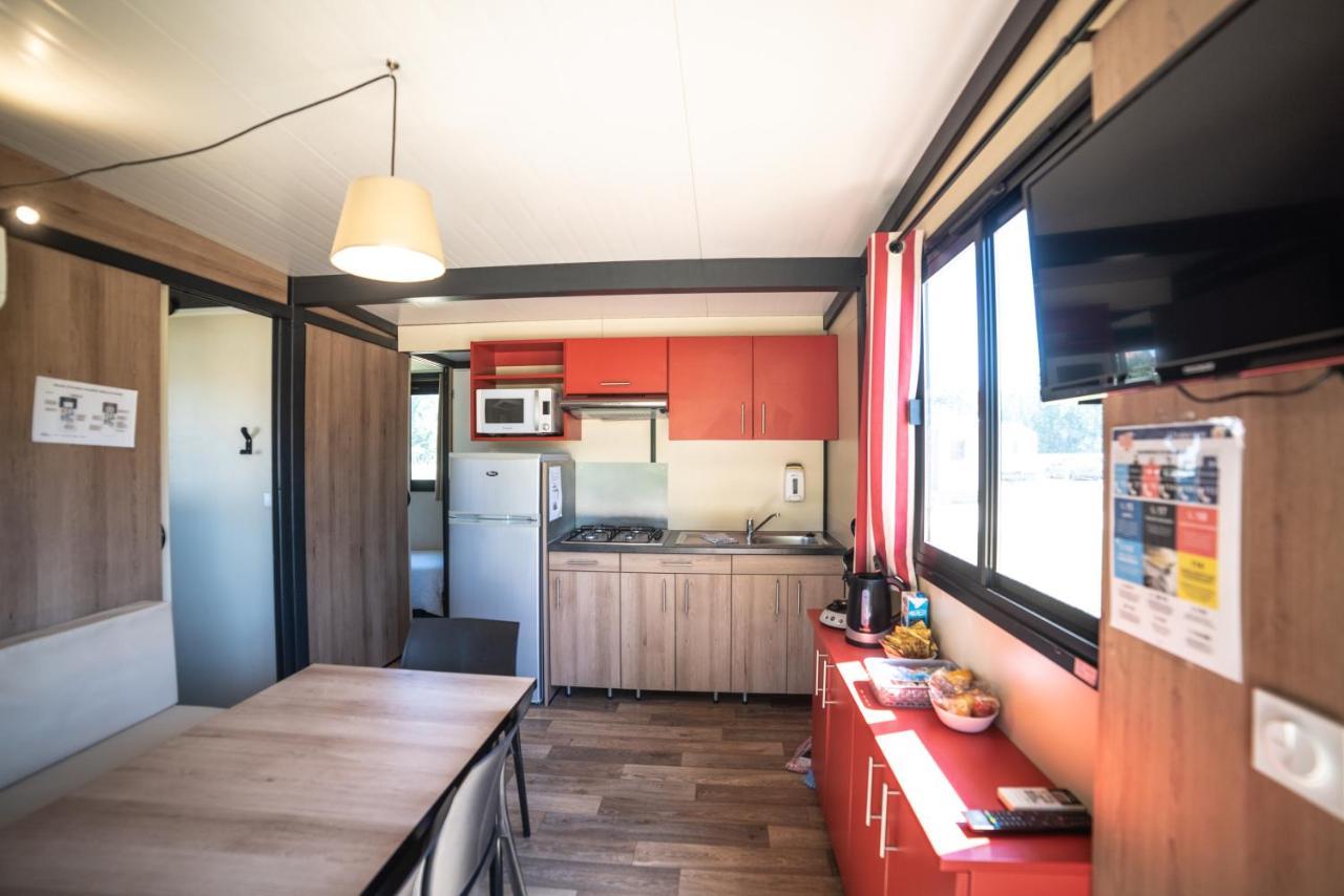 Camping Du Sevron Saint-Etienne-du-Bois  Eksteriør bilde