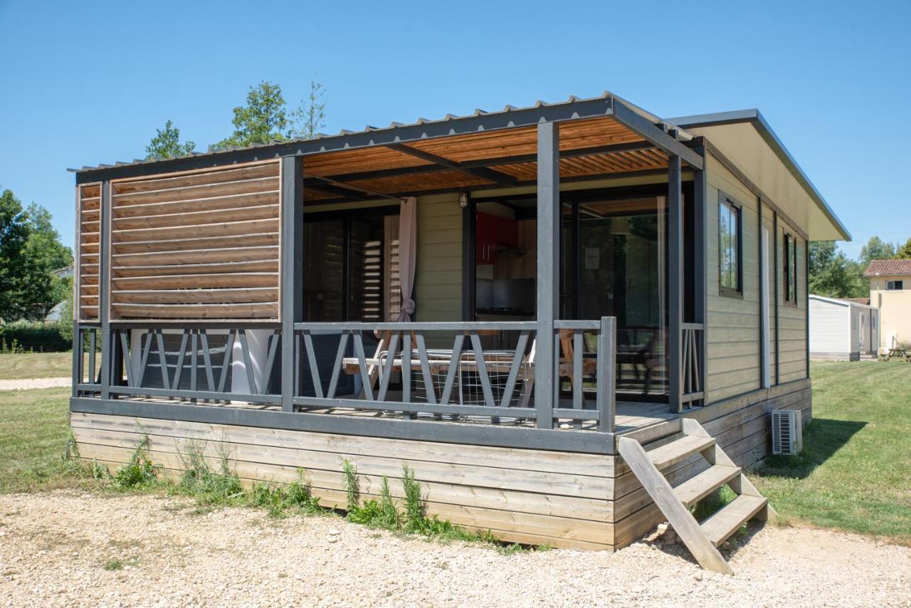 Camping Du Sevron Saint-Etienne-du-Bois  Eksteriør bilde